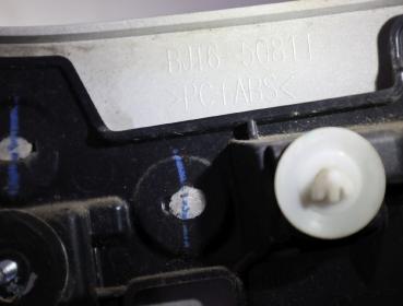 Preview: Heckklappenblende BJT650811 Mazda 3 BM