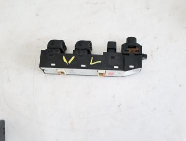 Preview: Schalter Fensterheber vorn links BHR966350A Mazda 3 BM