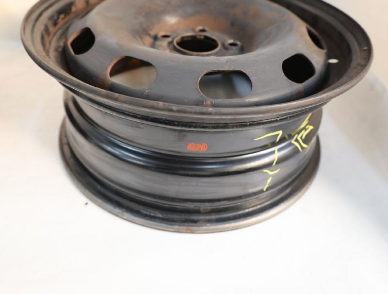Preview: Felge Stahl vorn rechts 1J0601027Q VW GOLF 4