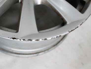 Preview: Felge Alu/Leichtmetall vorn links 6780720 BMW 5er Touring F11