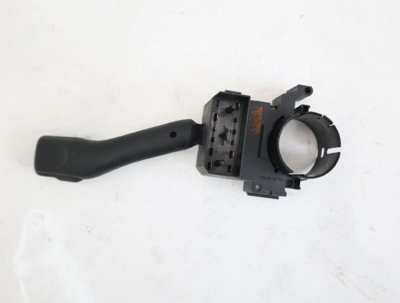 Schalter Blinker 8L0953513 VW GOLF 4