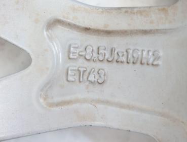 Preview: Felge Alu/Leichtmetall vorn rechts 4G9601025R Audi A6 Avant C7