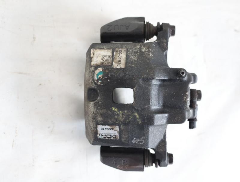 Bremssattel vorn links MR955063 Mitsubishi LANCER 7 KOMBI CS