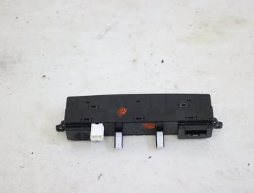 Schalter Warnblink 299113650 Hyundai i20 PB