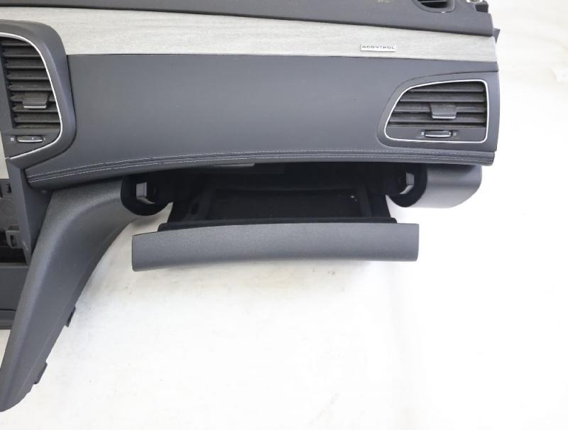Preview: Armaturenbrett 681009472R Renault TALISMAN LP