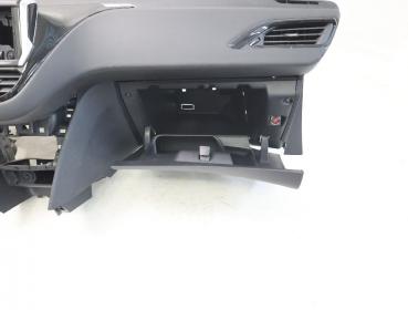 Preview: Armaturenbrett 96746579ZD Peugeot 208 CA