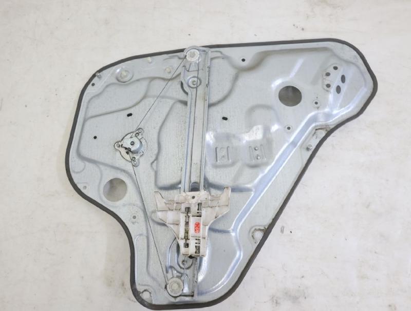 Preview: Fensterheber mechanisch hinten links 834702R200 Hyundai i30 1 FD