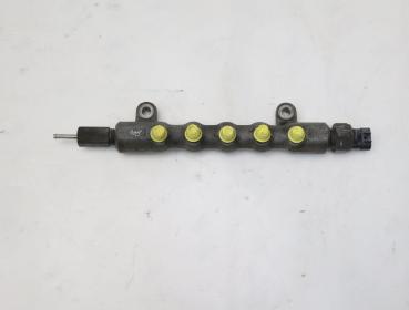 Diesel Verteilerrohr 238100R011 Toyota RAV4 3 SA CA