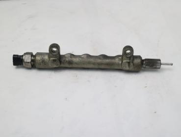 Diesel Verteilerrohr 238100R011 Toyota RAV4 3 SA CA