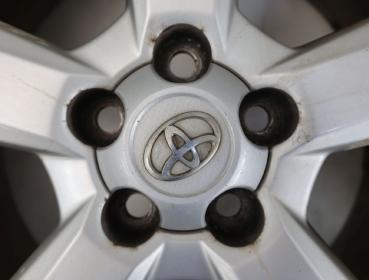 Preview: Felge Alu/Leichtmetall vorn rechts 4261142270 Toyota RAV4 3 SA CA
