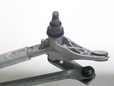 Preview: Scheibenwischermotor vorn 7161711 BMW 3er E90