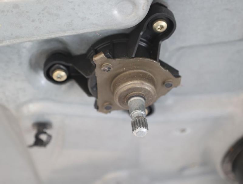 Preview: Fensterheber mechanisch 3trg. vorn links 1J3837729N VW GOLF 4