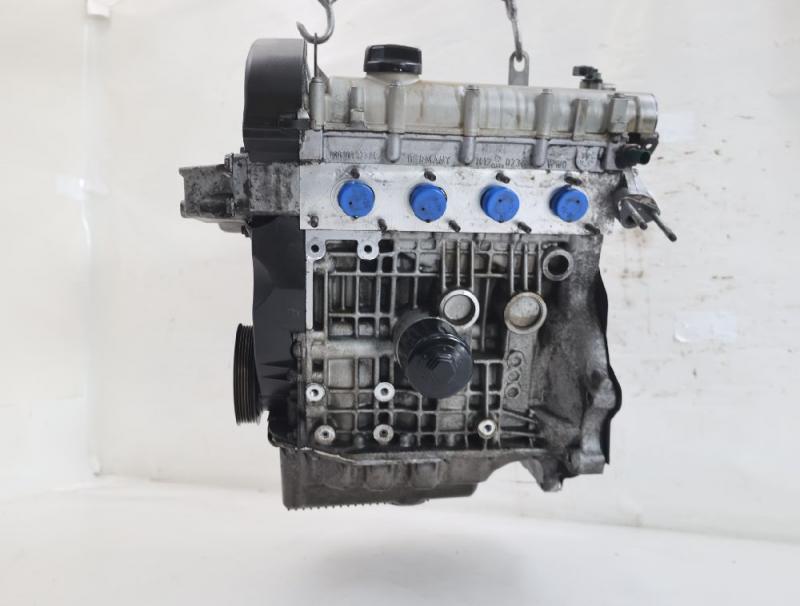 Motor Benzin Einspritzer 030103019B VW GOLF 4