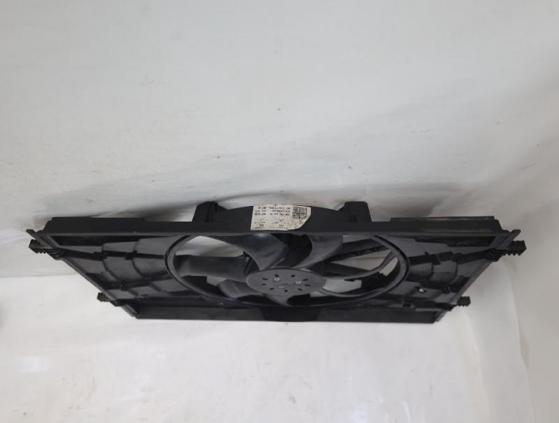 Preview: Ventilator (am Kühler) 5Q0121203DR VW T-ROC A11