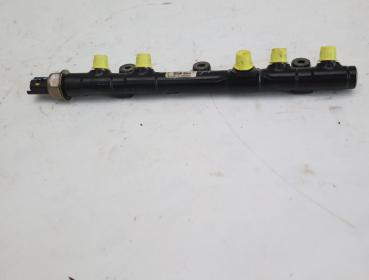 Diesel Verteilerrohr 175217543R Nissan NAVARA D23