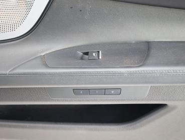 Preview: Türverkleidung innen 9160852 BMW 7er F01
