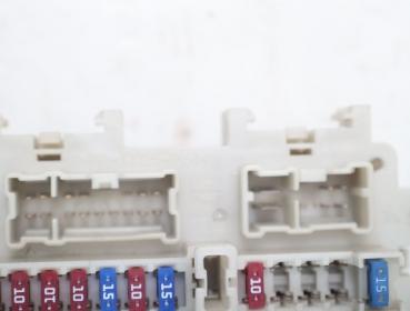 Preview: Sicherungskasten 243505X00A Nissan NAVARA D40
