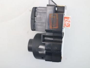Preview: Schalter Radiobedienung 283955X00B Nissan NAVARA D40