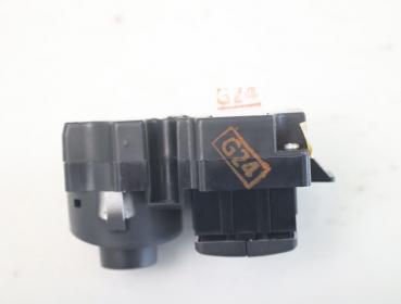 Preview: Schalter Radiobedienung 283955X00C Nissan NAVARA D40