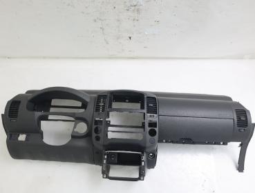 Armaturenbrett 681004X11B Nissan NAVARA D40