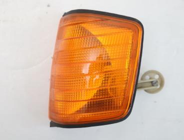 Blinker vorn links 0008209821 Mercedes 190 W201