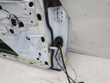 Tür vorn links 2017202505 Mercedes 190 W201