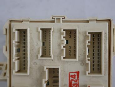 Preview: Sicherungskasten 919504H155 Hyundai H1 TRAVEL