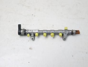 Diesel Verteilerrohr 03L130089Q Audi Q5 8R