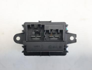 Preview: Heizgebläsevorwiderstand 68029736AA Chrysler GRAND VOYAGER RT