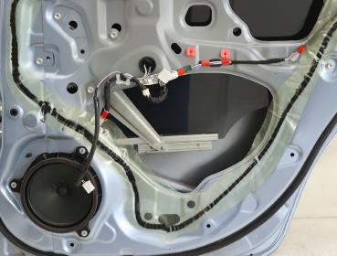 Preview: Tür hinten rechts 6700352270 Toyota VERSO S P12