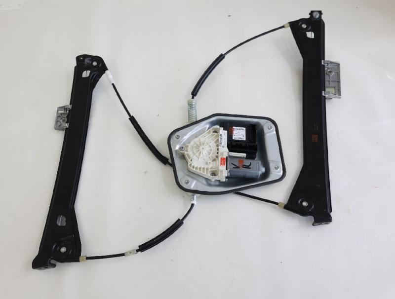 Fensterheber elektrisch 3trg. vorn rechts 1Q0959702H VW SCIROCCO 3