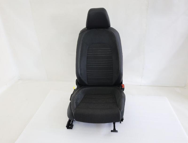 Sitz vorn rechts 1K8881405BPYCB VW SCIROCCO 3
