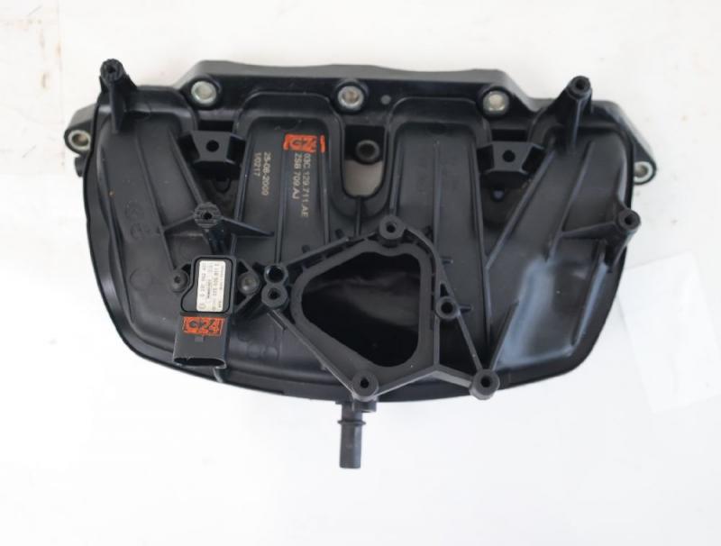 Ansaugkrümmer 03C129711AE VW SCIROCCO 3