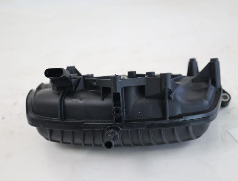 Preview: Ansaugkrümmer 03C129711AE VW SCIROCCO 3