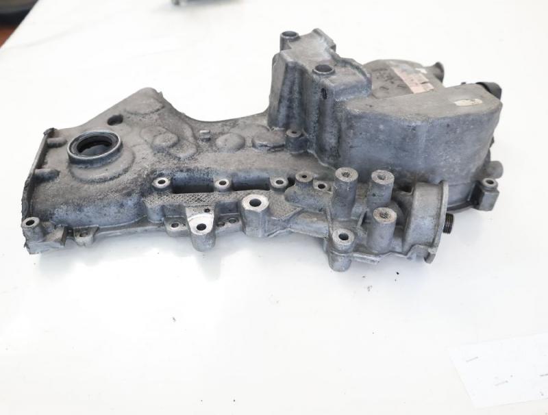 Preview: Stirndeckel 03C09211BF VW SCIROCCO 3