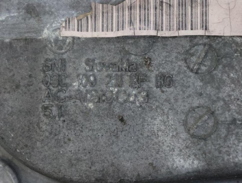 Preview: Stirndeckel 03C09211BF VW SCIROCCO 3