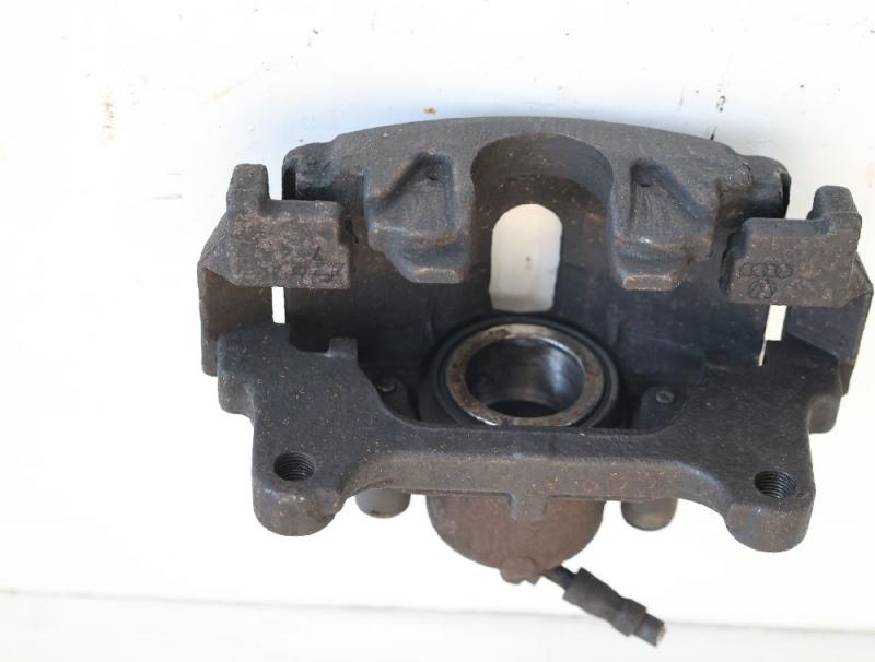 Preview: Bremssattel vorn links 1K0615123E VW SCIROCCO 3