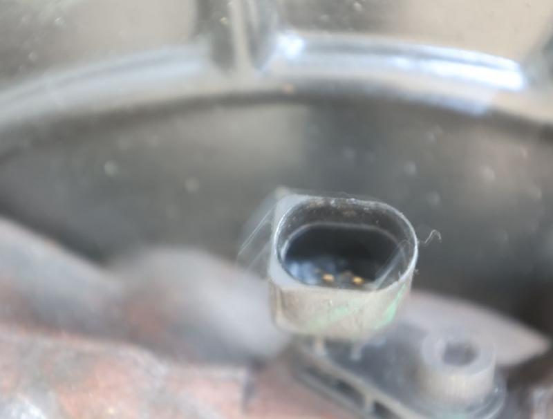 Achsschenkel vorn rechts 1K0407256AA VW SCIROCCO 3