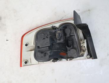 Rückleuchte rechts 8E5945096 Audi A4 B7 EC