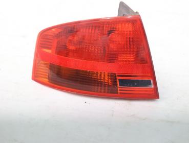 Rückleuchte links 8E5945095 Audi A4 B7 EC