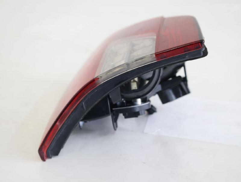 Preview: Rückleuchte links innen 9675067980 Citroen C5 Break RW