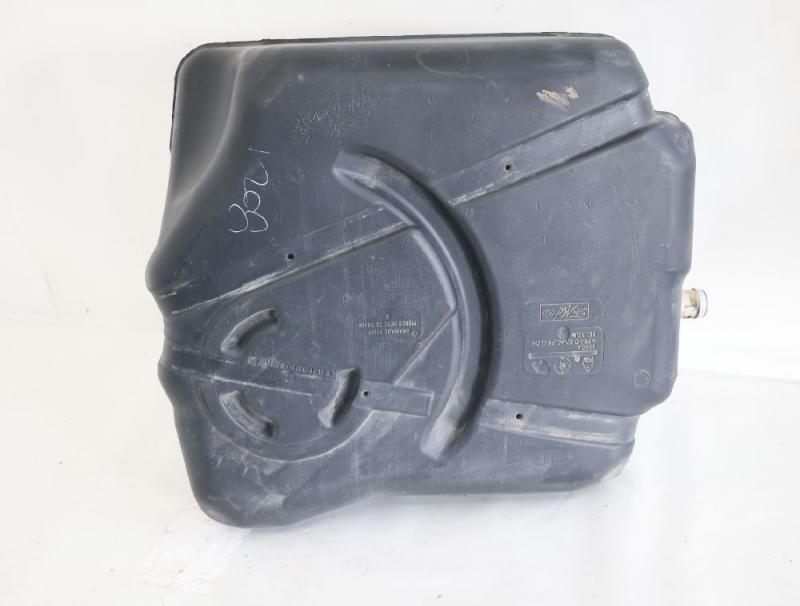 Preview: Kraftstofftank 2330657 Ford FOCUS 3 Turnier
