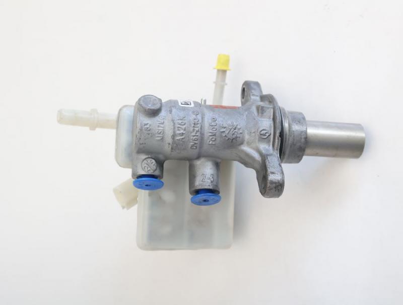 Hauptbremszylinder DV612140G Ford KUGA 2 DM2