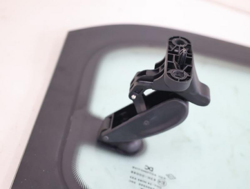 Preview: Scheibe Tür hinten links 823014043R Renault TWINGO 3
