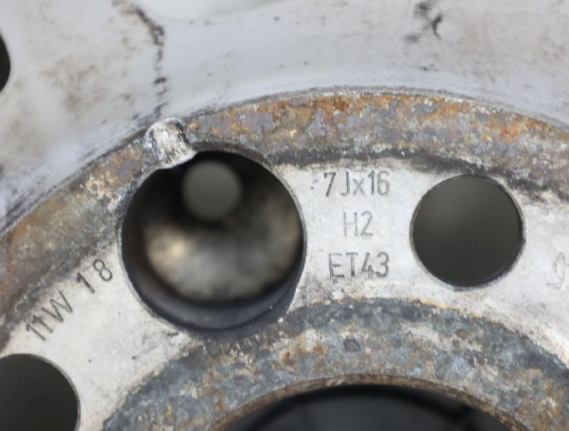 Felge Alu/Leichtmetall hinten links 2044011102 Mercedes C-KLASSE S 204
