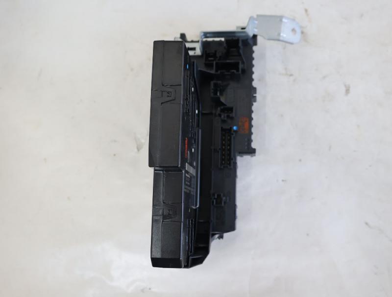 Sicherungskasten 2049005601 Mercedes C-KLASSE S 204