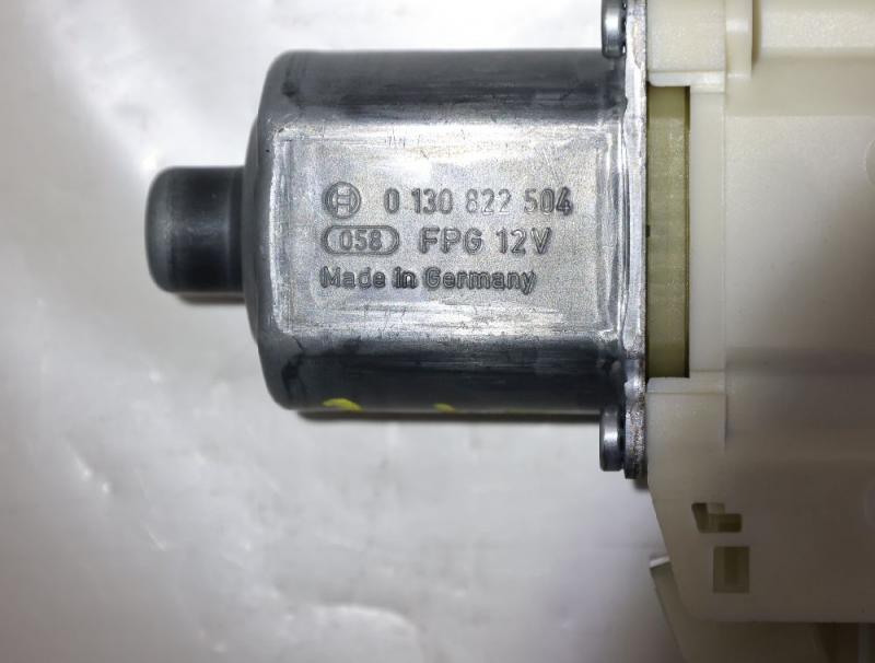 Fensterheber-Motor hinten rechts 2048200642 Mercedes C-KLASSE S 204