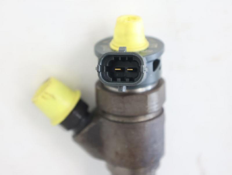 Preview: Einspritzduese (Diesel) Zylinder 5 68148332AA Jeep GRAND CHEROKEE 4 WK