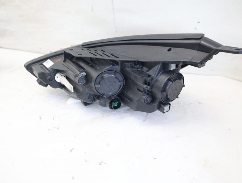 Preview: Scheinwerfer rechts 92102G4020 Hyundai i30 PDE