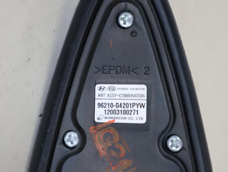 Preview: Antenne 96210G4201 Hyundai i30 PDE